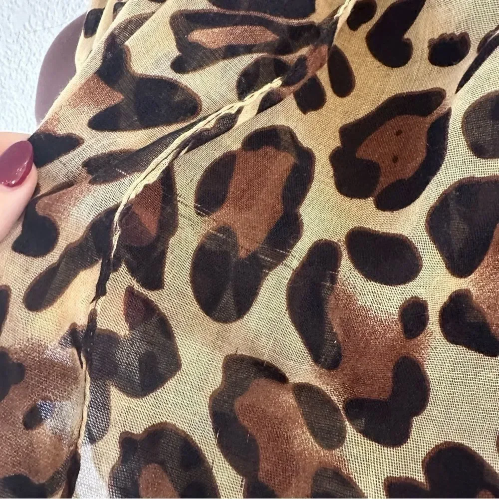 Leopard print, infinity scarf